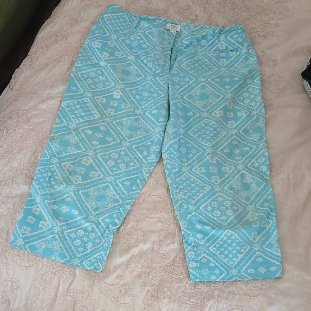 LOFT Light Blue Floral Capri Pants